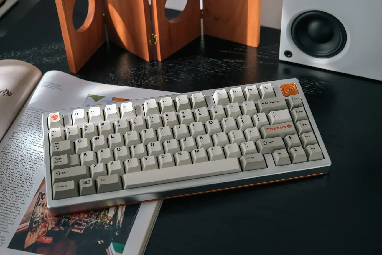 Qwertykeys NEO75 CU