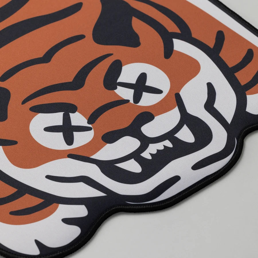 LYKKO Wolf & Tiger Deskmats