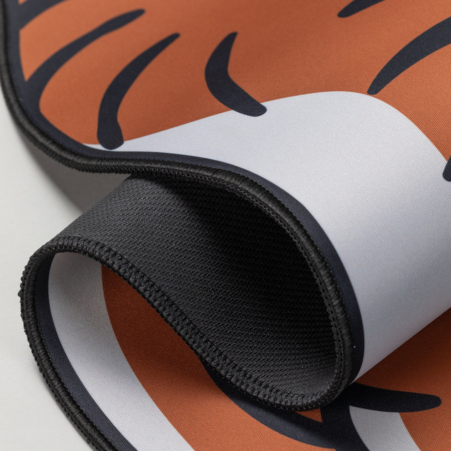 LYKKO Wolf & Tiger Deskmats