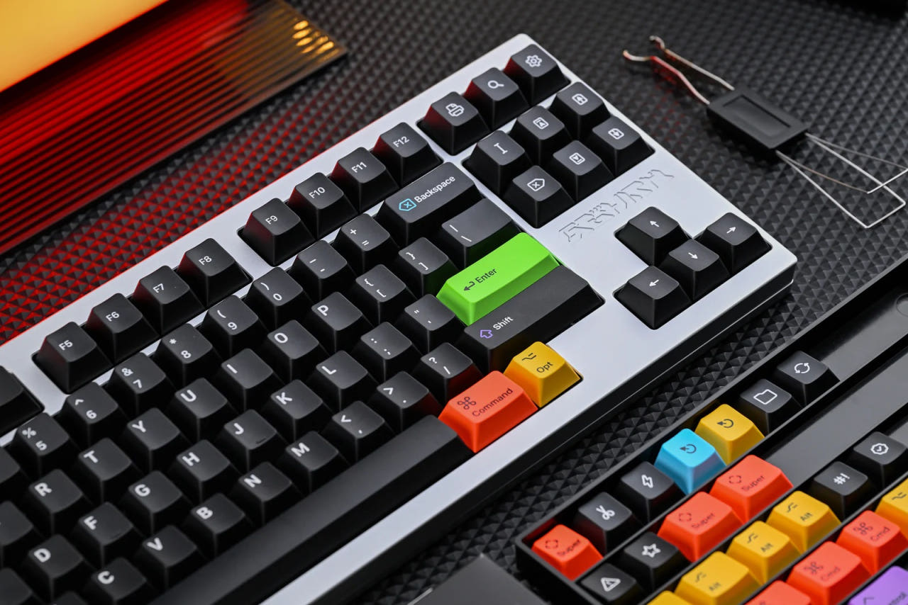 KAP White on Black keycap