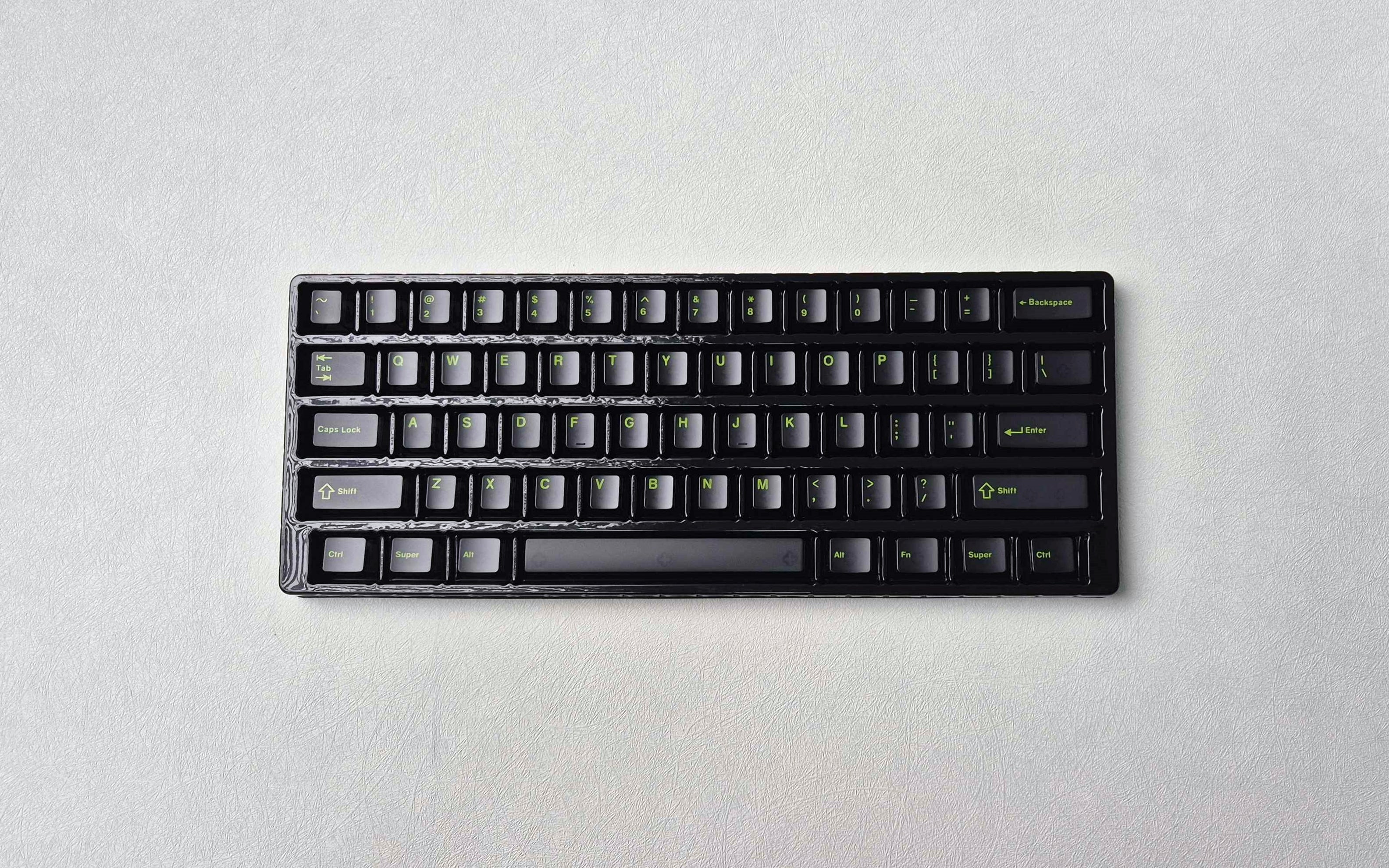 SW Transparent & Black Keycaps